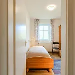 Haus Boddenperle Nr 4 *